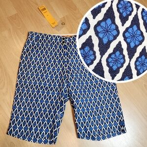 NWT Tory Burch 100% Linen Blue Trellis Pattern Bermuda Matthew Shorts Size 6